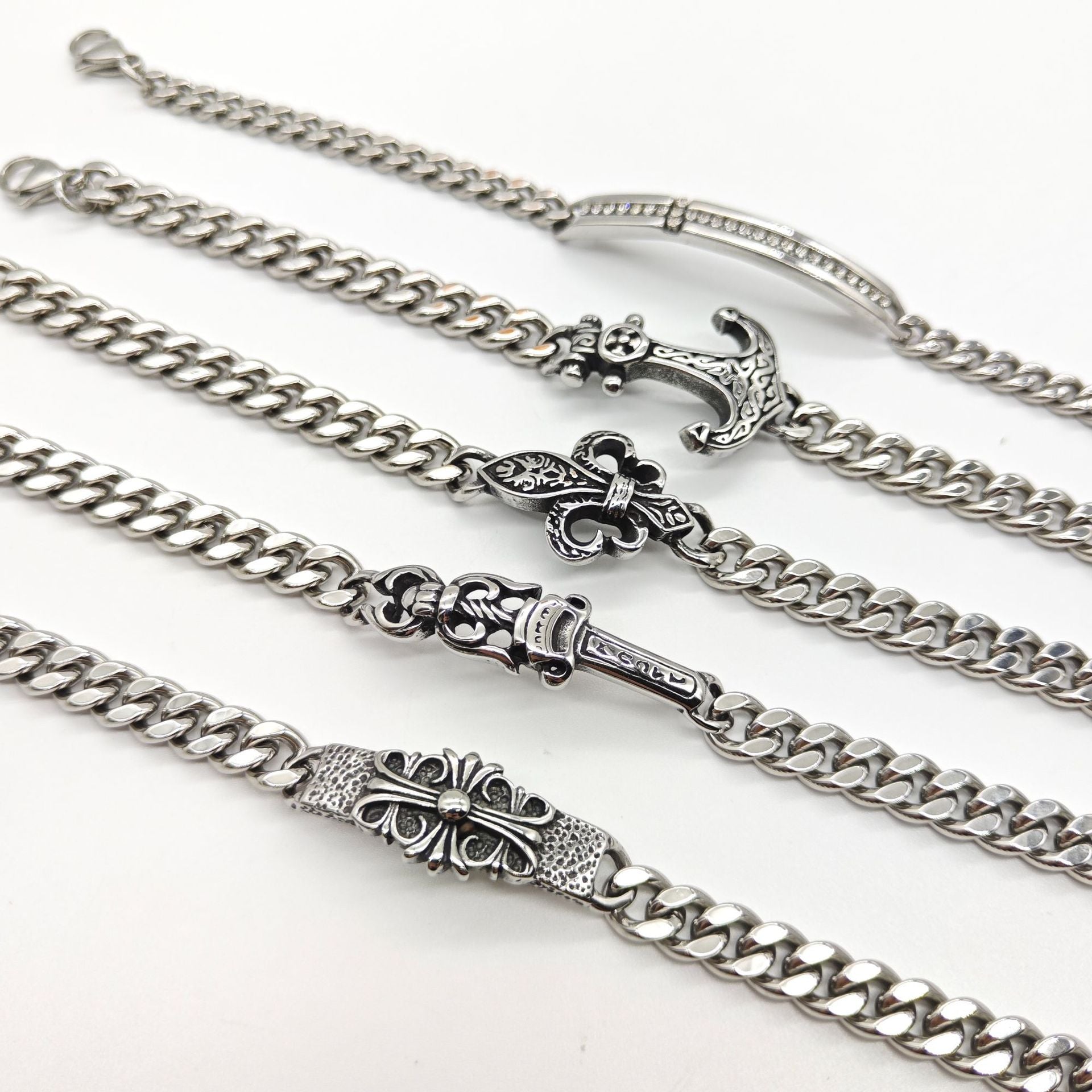 Chrome Hearts Silver Cuban chain curved bracelet