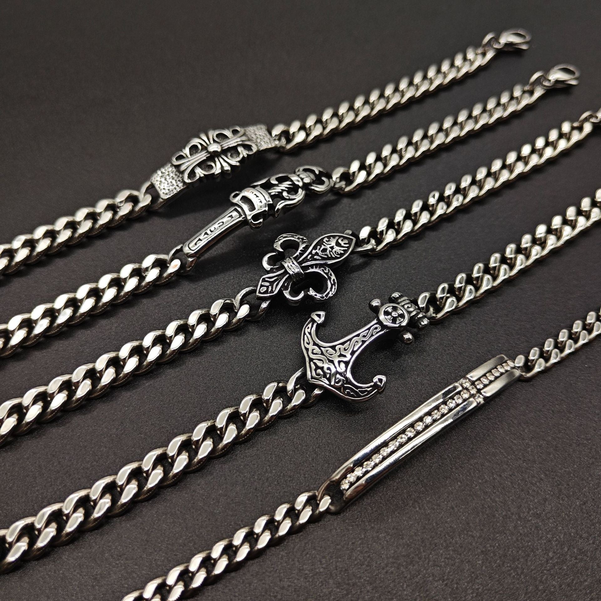 Chrome Hearts Silver Cuban chain curved bracelet